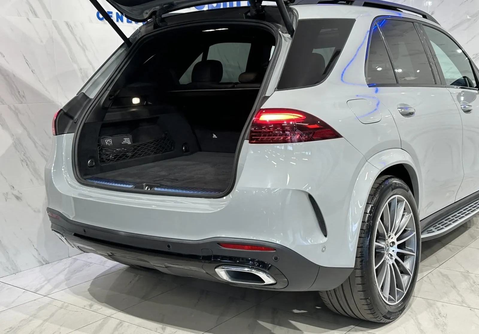 Notranja slika - Mercedes-Benz GLE-Razred - 450d|4Matic|AMG|Pano|Zračno|HUD|ACC|Hlaj|Burm|360 - 7