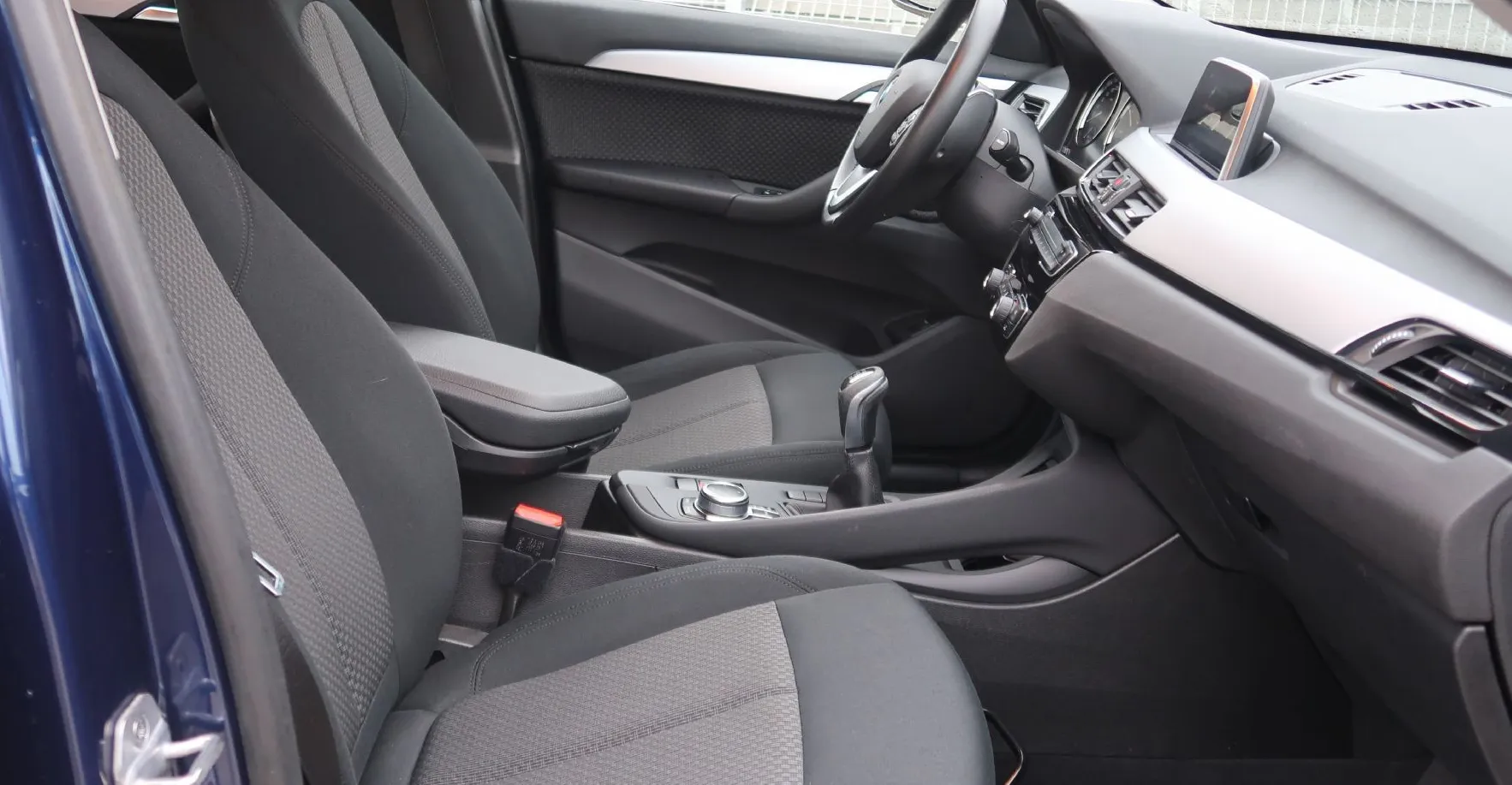 Zunanja slika - BMW X1 - serija :  sDrive16d-NAVI-ALU-PDC-KAMERA-LED - 14