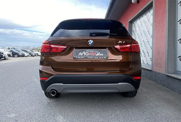 Zunanja slika - BMW X1 - serija :  xDrive18d Advantage LED SPORT NAVI PDC - 4