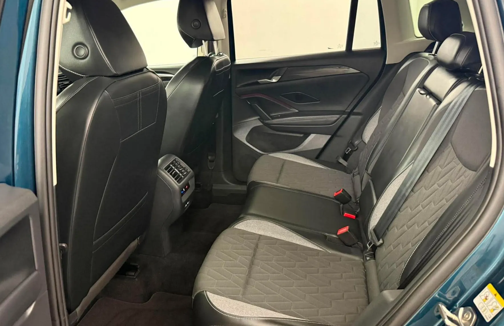 Zunanja slika - Volkswagen Tiguan - GOAL 1.5 eTSI 96kW DSG.NEMŠKI.KAMERA.LED.ACC. - 6