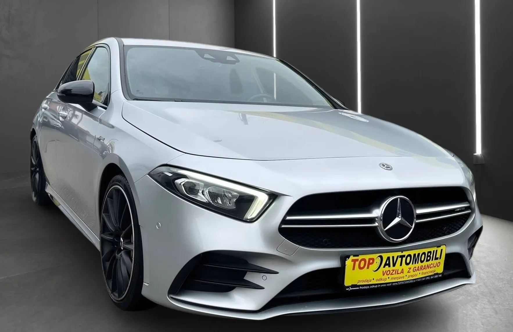 Zunanja slika - Mercedes-Benz A-Razred - 35 AMG 4MATIC + DTC LED KAM NAVI PDC TEMP GR.SEDEŽ - 11