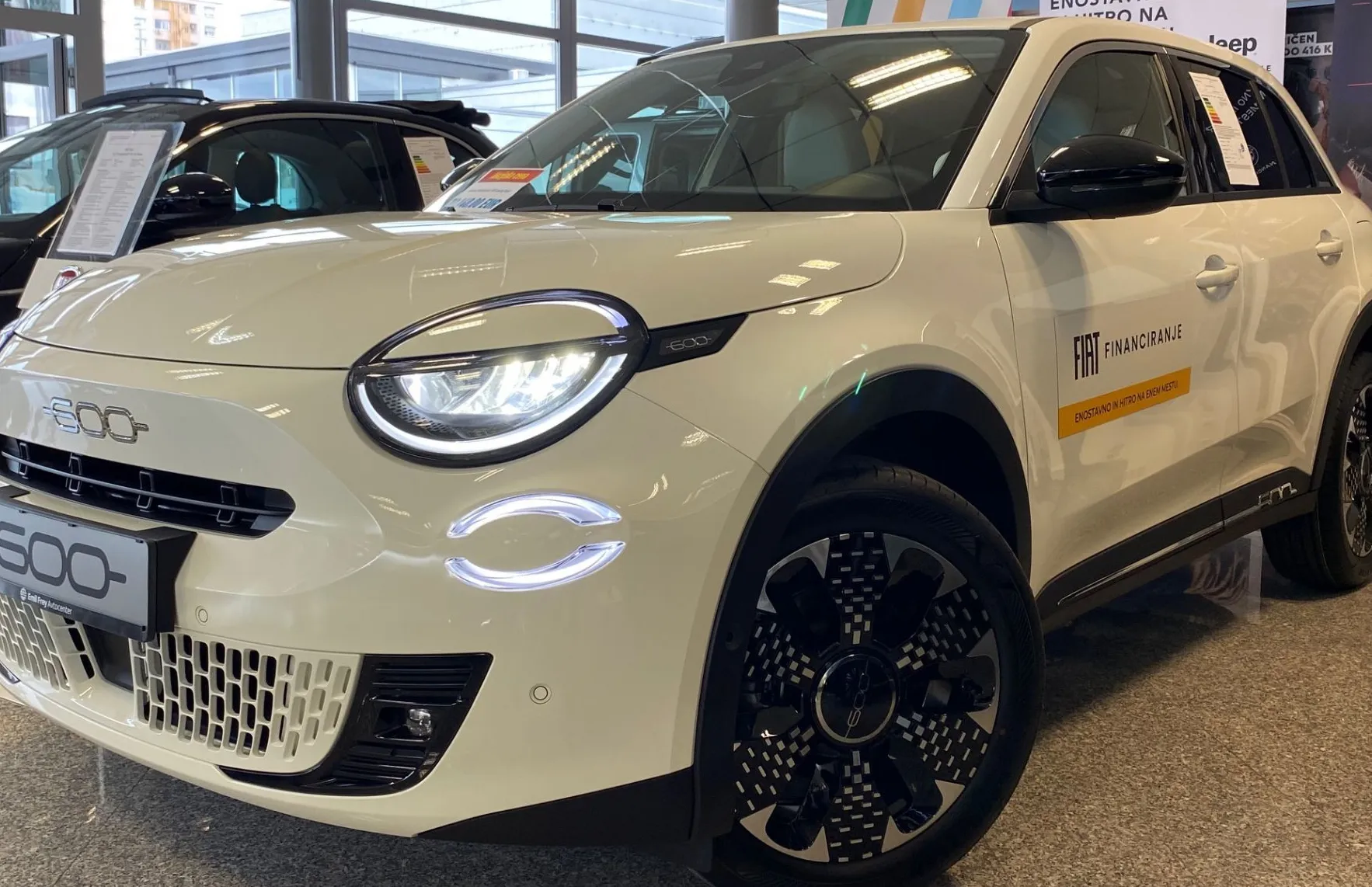 Zunanja slika - Fiat 600 - 1.2 T3 Hybrid DCT 110 La Prima - 1