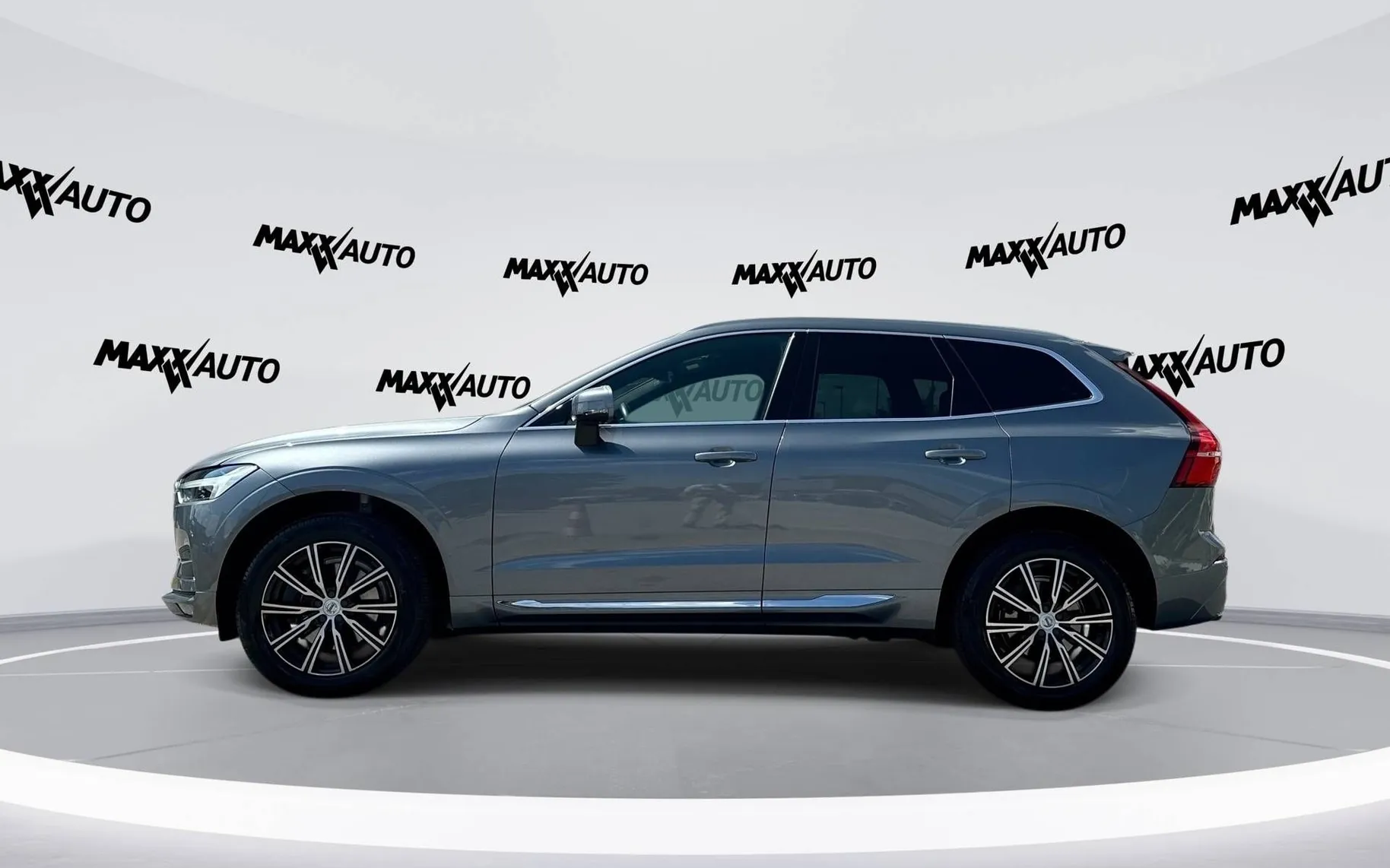Notranja slika - Volvo XC60 - B4D AWD Inscription Avt. - 8