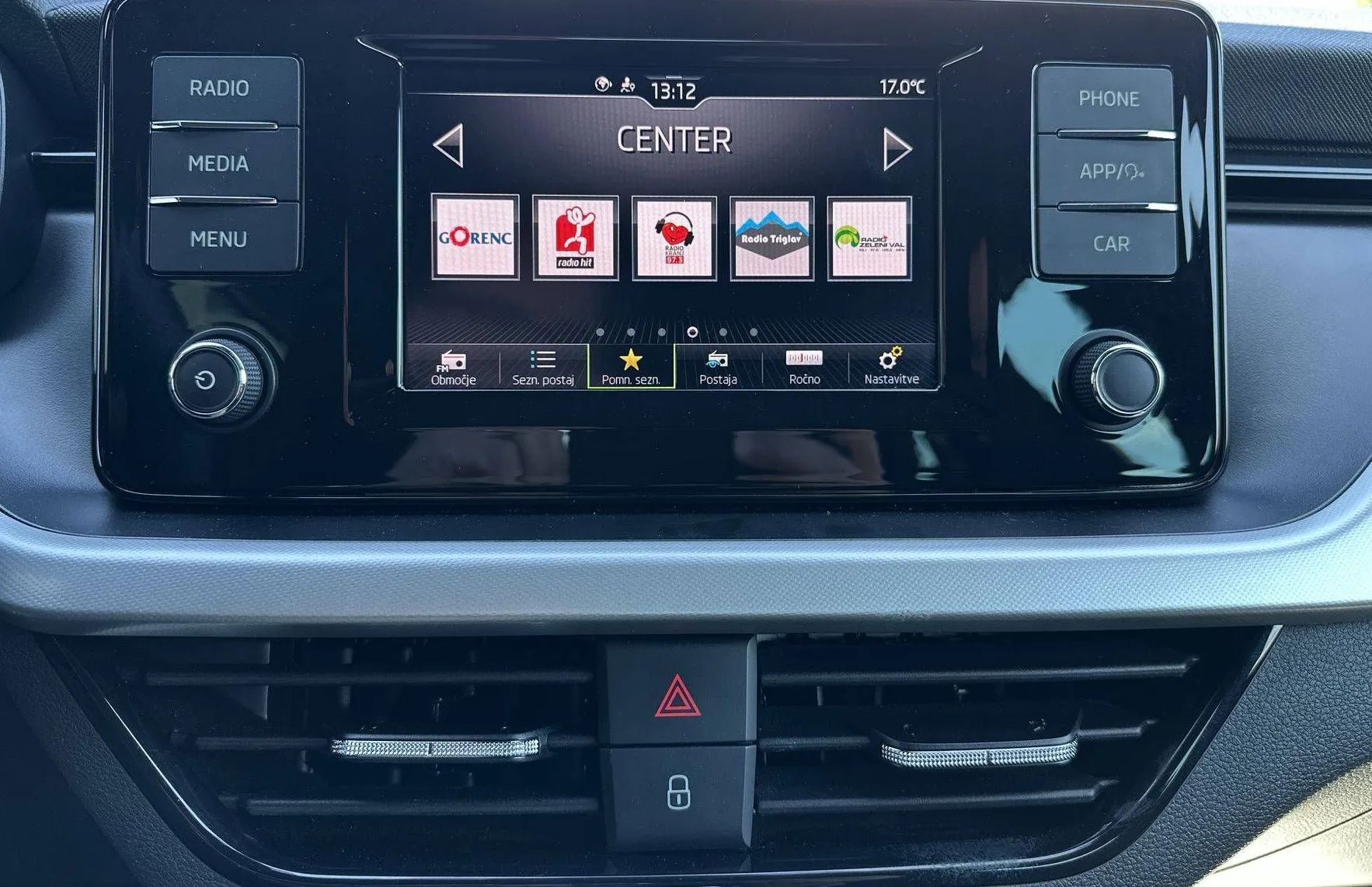 Zunanja slika - Škoda Kamiq - 1.0 TSI Sport  Volan+sedeži  Kamera LED - 15