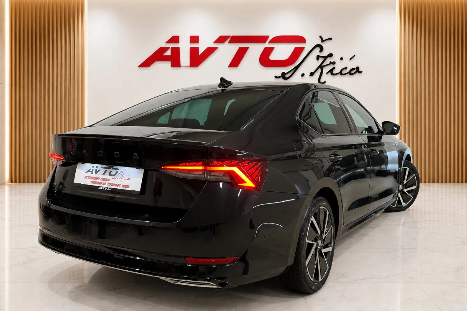 Zunanja slika - Škoda Octavia - 2.0 TDI-SPORTLINE-ACC-MATRIX-VIRTUAL-KAMERA-AVT-F1 - 4