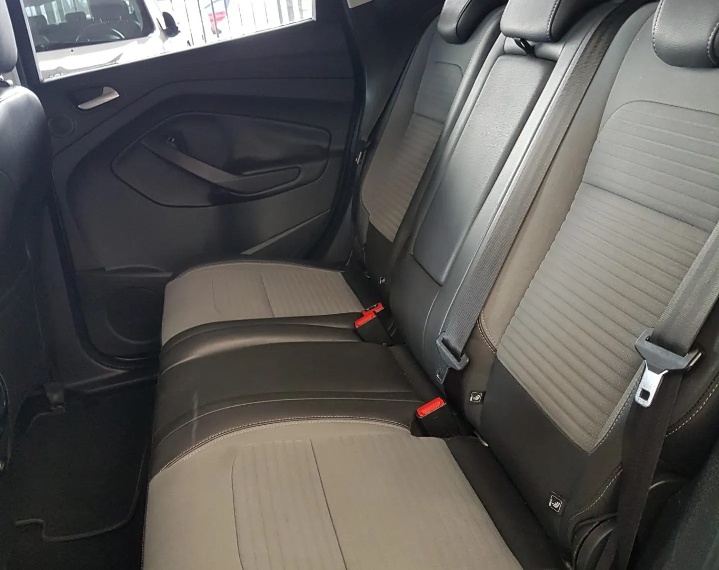 Zunanja slika - Ford Kuga - 4x4 2,0 TDCi Titanium Powershift - 14
