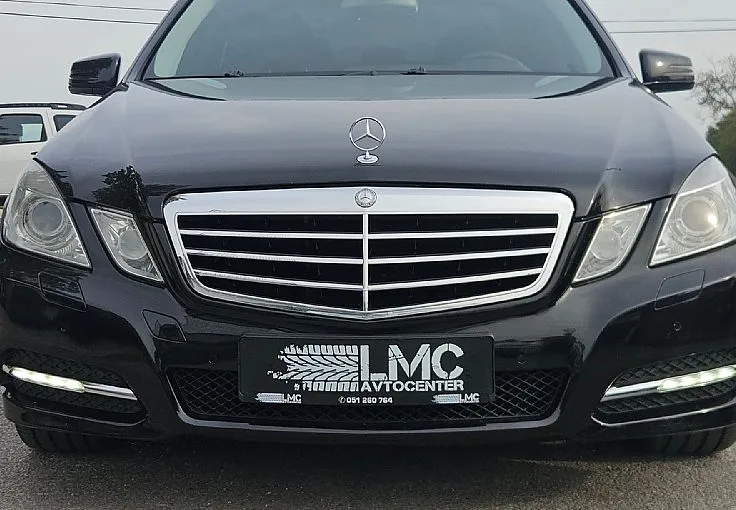 Zunanja slika - Mercedes-Benz E-Razred - °AVANTGARDE° 220 CDI 170ks °AUTOMATIC° °XENON° - 2