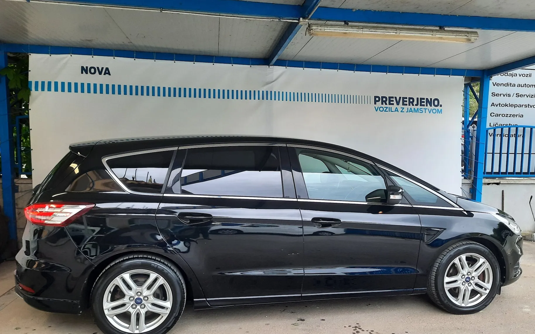 Zunanja slika - Ford S-MAX - 2.0 TDCi 132 kW FWD Titanium Powershift - 5