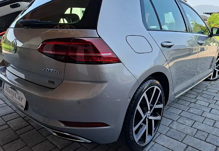 Zunanja slika - Volkswagen Golf - 2.0 TDI CARAT EXCLUSIVE DSG.FULLED.NAVIPRO.PANO... - 4