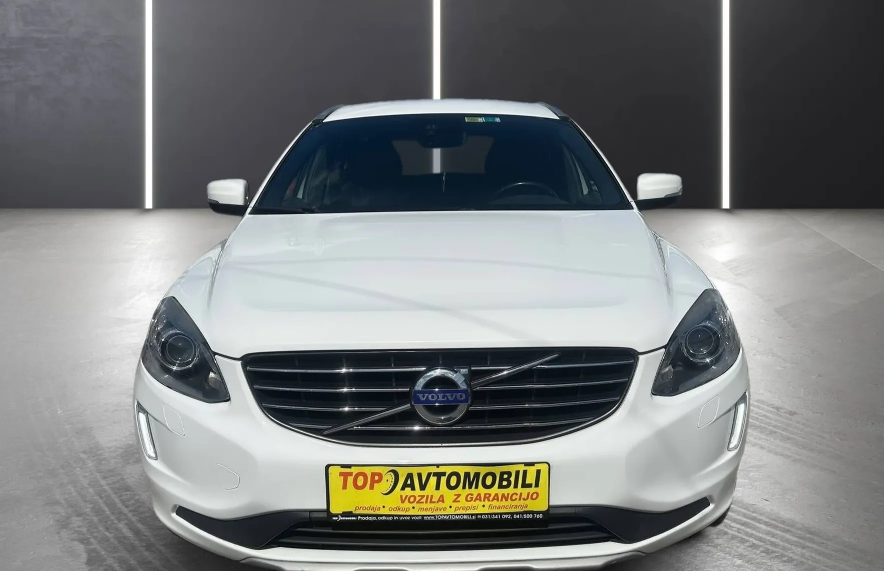 Zunanja slika - Volvo XC60 - D4 XENON HI-FI TEMPOMAT NAVI VIRTUAL PDC - 11