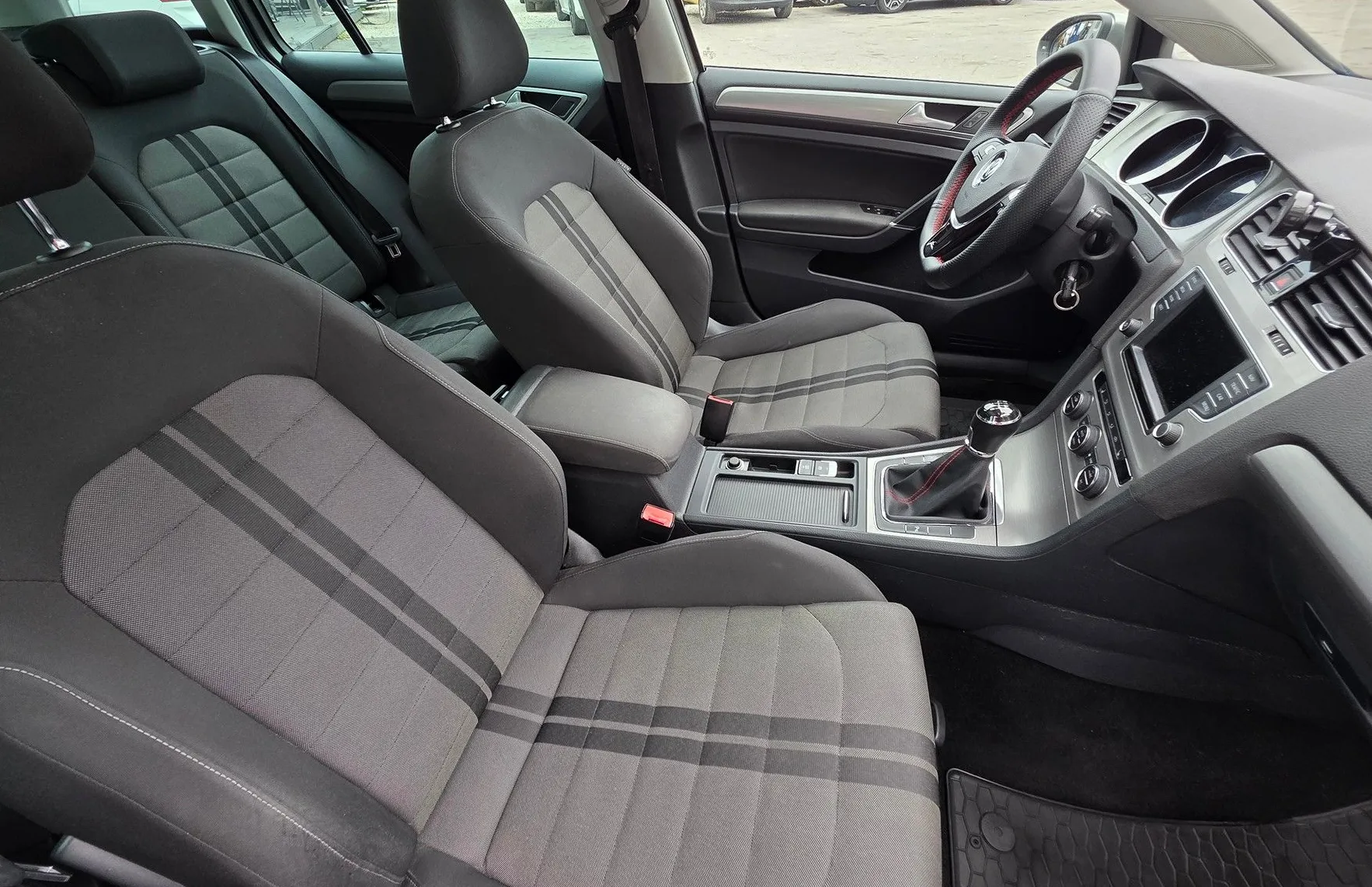 Zunanja slika - Volkswagen Golf - Variant 2.0TDI BMT R-LINE BI-XENON-PANORAMA-NAVI-GRETJE SŽ - 18