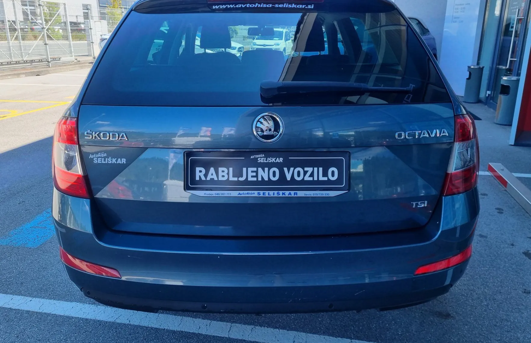 Zunanja slika - Škoda Octavia - Combi 1.2 TSI - SLOVENSKI - 2. LASTNIK - 6