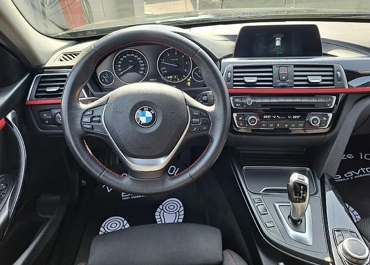 Zunanja slika - BMW Serija 3 - Touring: 320d SPORTLINE AVT. LED-ALU17-NAVI-PDC - 10