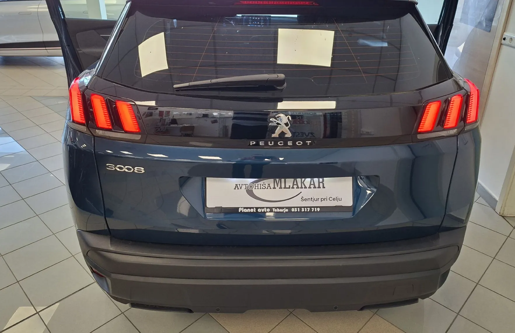 Zunanja slika - Peugeot 3008 - 1.2 PureTech 130 EAT8 Active Pack-FULL LED-NAVI- - 5