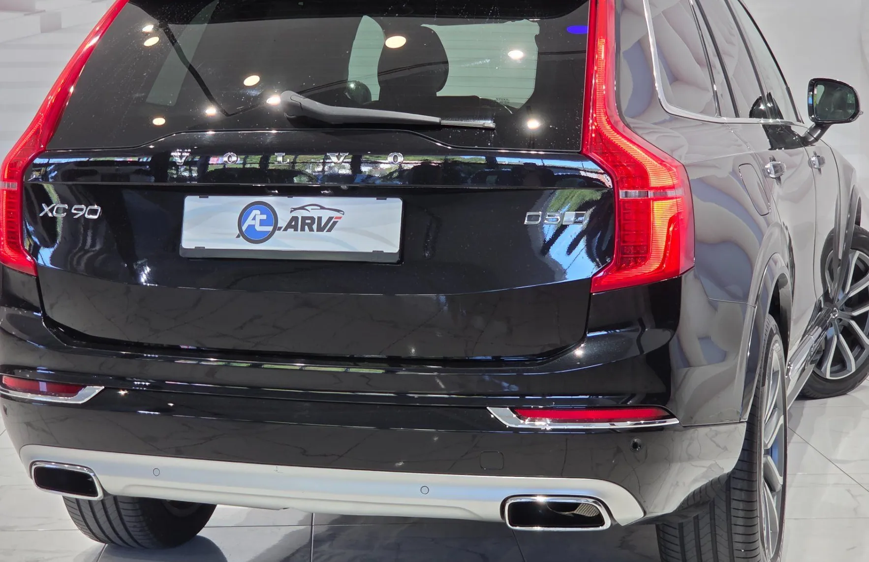 Zunanja slika - Volvo XC90 - D5 AWD Inscription -AVTOPILOT-KEYLESS-KAM360-KLJUK - 4