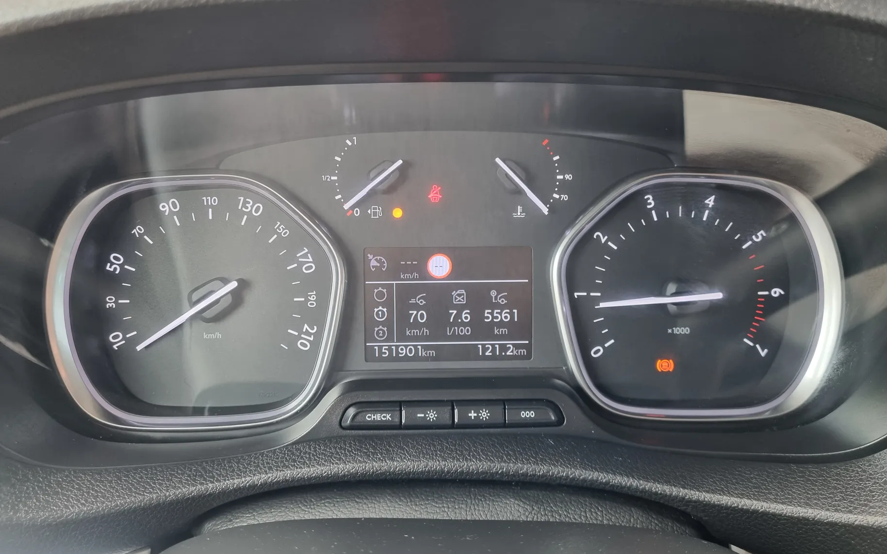 Zunanja slika - Opel Zafira - Life 2.0d M - 8 sedežev + VLEČNA KLJUKA - 5