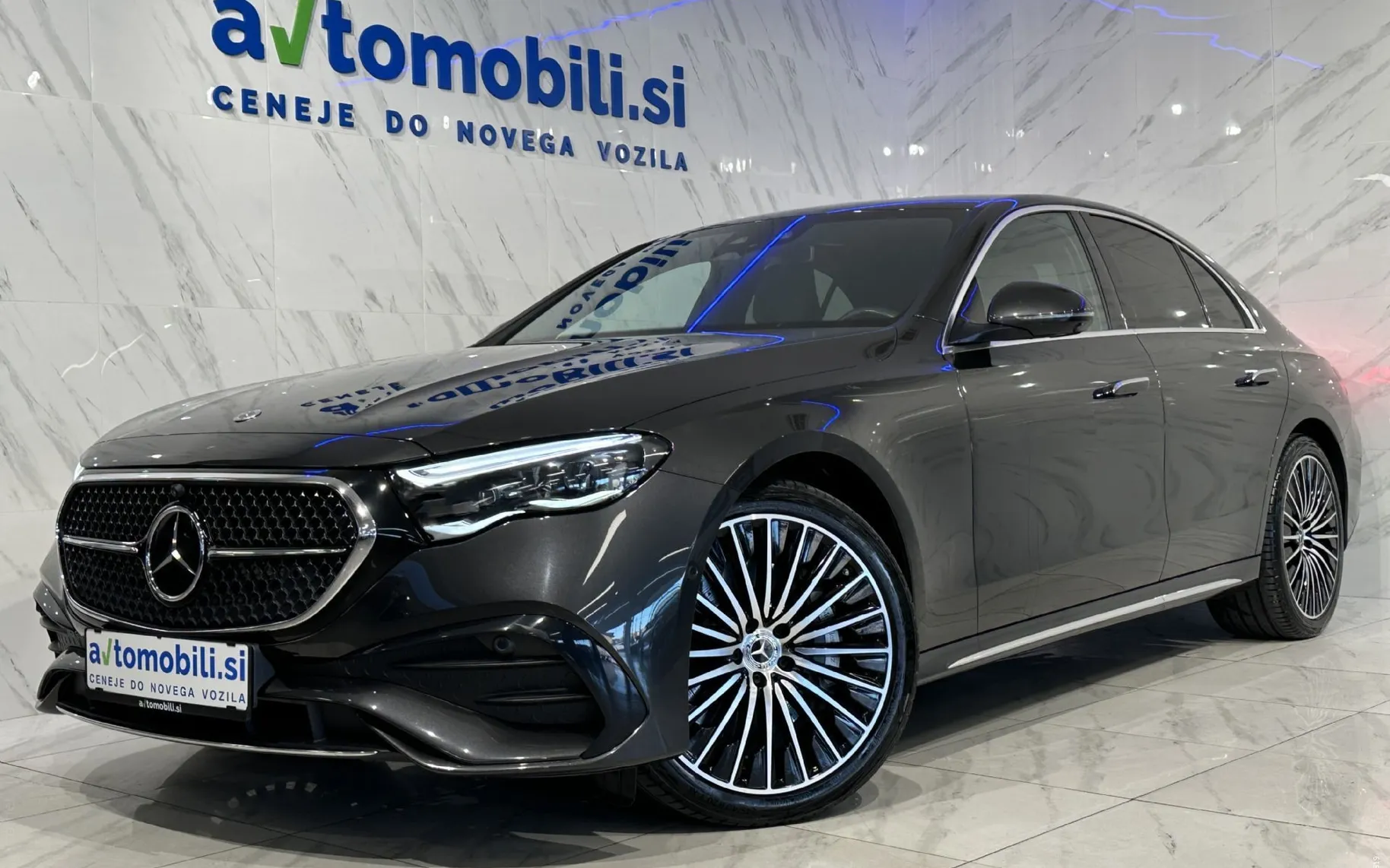 Zunanja slika - Mercedes-Benz E-Razred - 220d|4Matic|AMG|4WS|SuperScreen|Zračno|360K|Hlaj| - 1