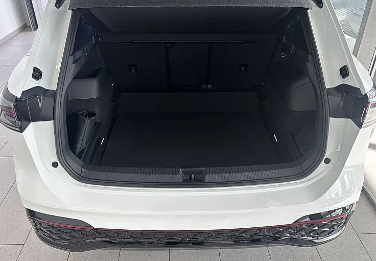 Zunanja slika - Volkswagen Tiguan - R-Line 1.5 eTSI DSG-KLJUKA-BLACK STYLE- - 11