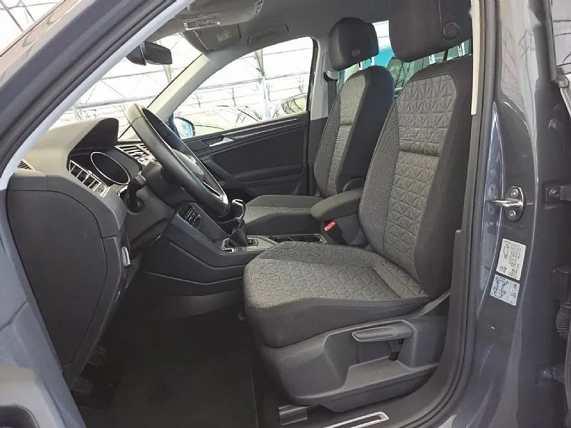 Zunanja slika - Volkswagen Tiguan - 1.5 TSI ACT BMT NAVI KAMERA 30.000KM 1.LASTNIK - 9
