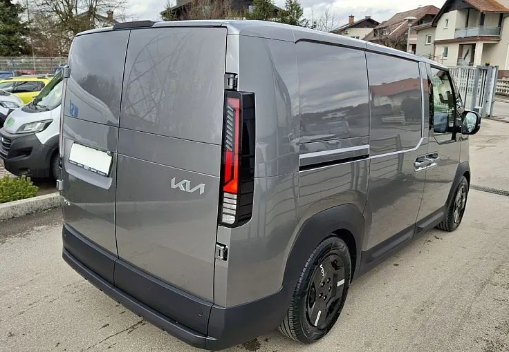Zunanja slika - KIA PV5 - 71.2 kWh baterija 120 kW  163 KS  Air - 4