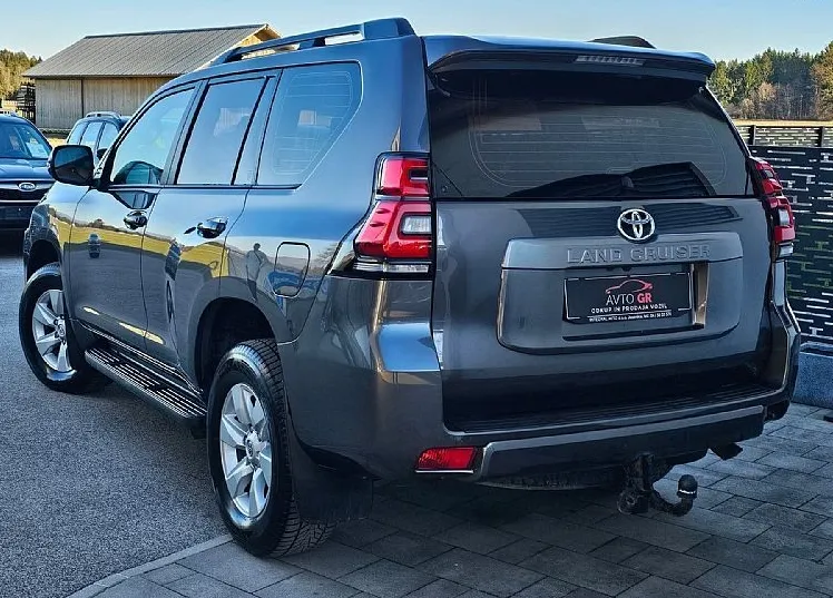 Zunanja slika - Toyota Land Cruiser - 2.8 D-4D AWD Premium-Le 165.000 km- EL.Sede  382 i-K - 9