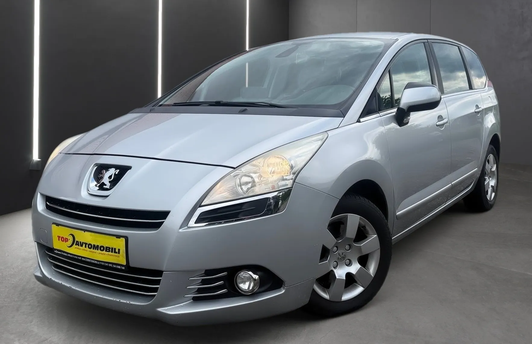 Zunanja slika - Peugeot 5008 - MOŽNOST FINANCIRANJA BREZ POLOGA - 1