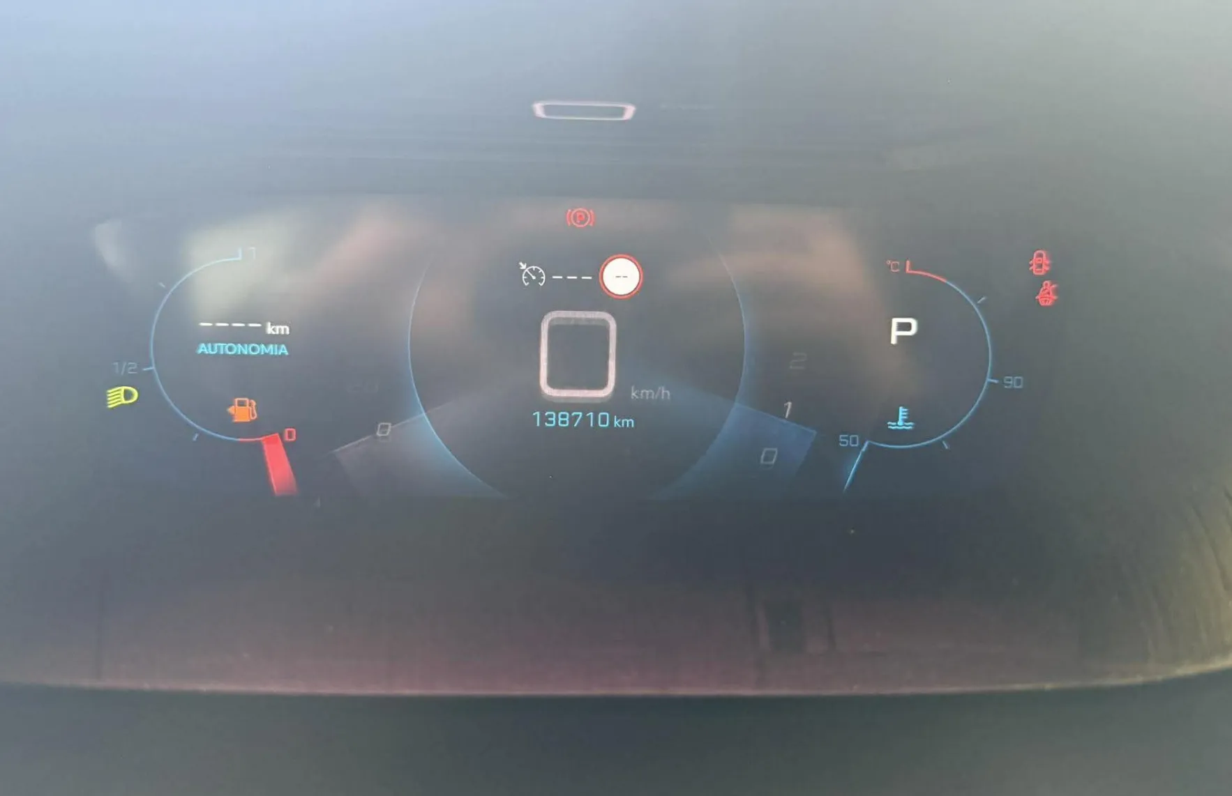 Zunanja slika - Peugeot 2008 - 1.5 BLUEHDI 130 ALLURE.KAMERA.LED.USNJE.NAVI.AUT. - 15