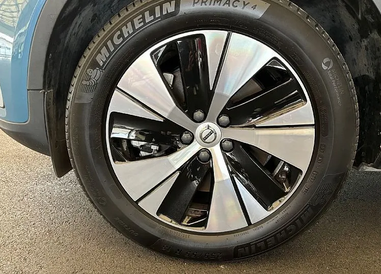 Zunanja slika - Volvo XC40 - T5 Plus Bright Recharge AT FWD - 19