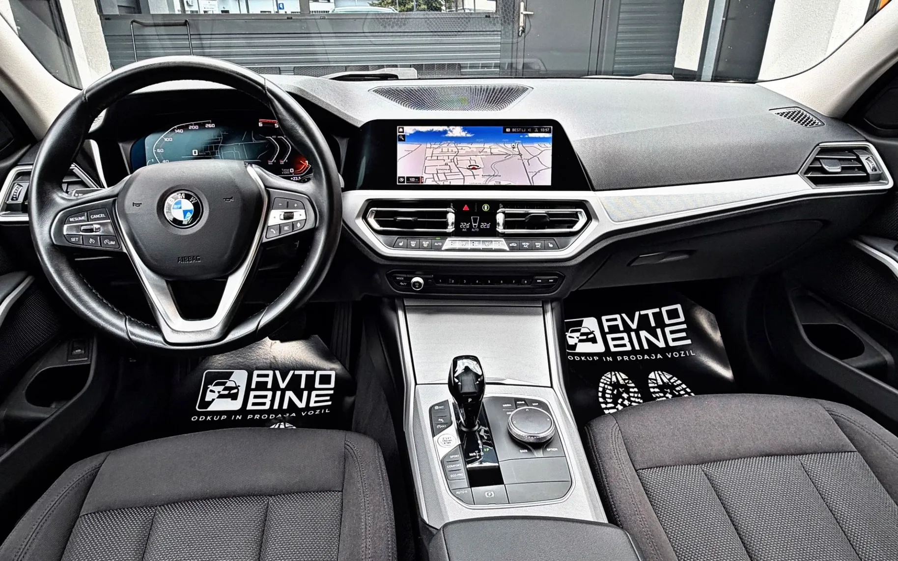 Notranja slika - BMW serija 3 Touring: - Touring Sport Line•LASER•VIRTUAL•HEAD UP•NAVI•... - 10