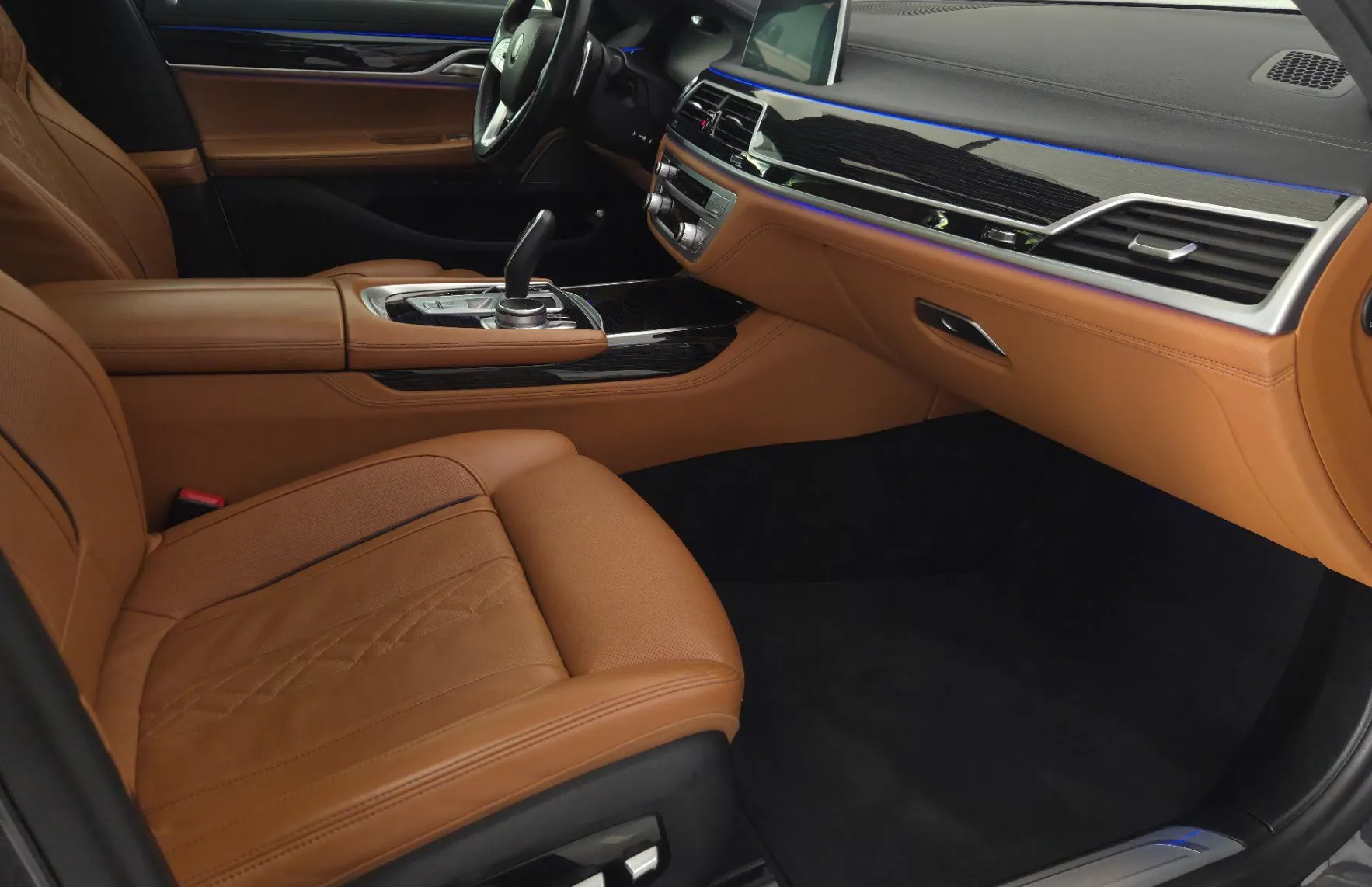 Zunanja slika - BMW Serija 7 - : 730d Avt-RADAR-WEBASTO-SOFT-HLAJ-KAM360-PANO - 12