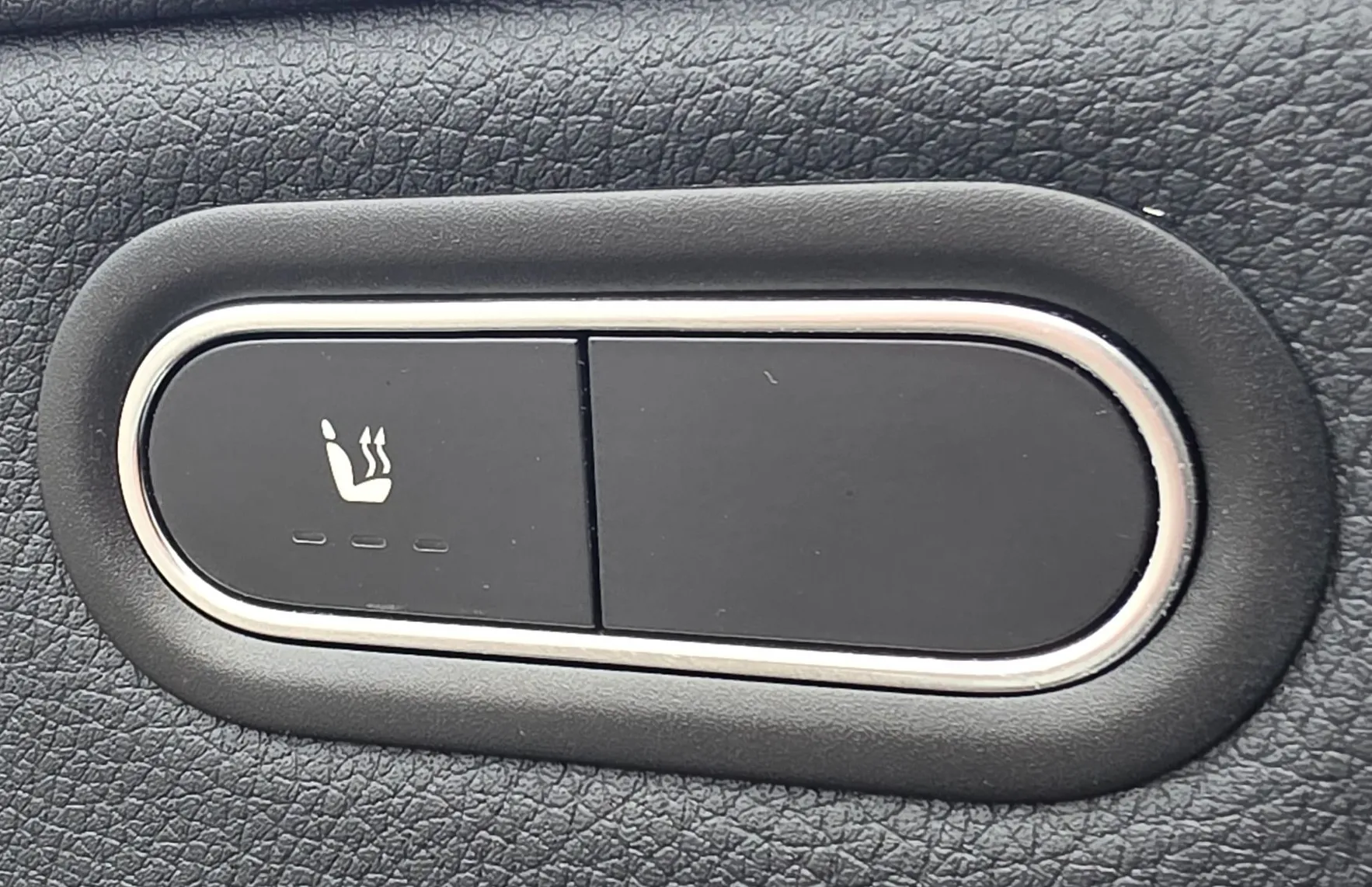 Zunanja slika - Mercedes-Benz A-Razred - A 180D LED-VIRTUAL-NAVI-ALU PLATIŠČA-1.LASTNIK - 19