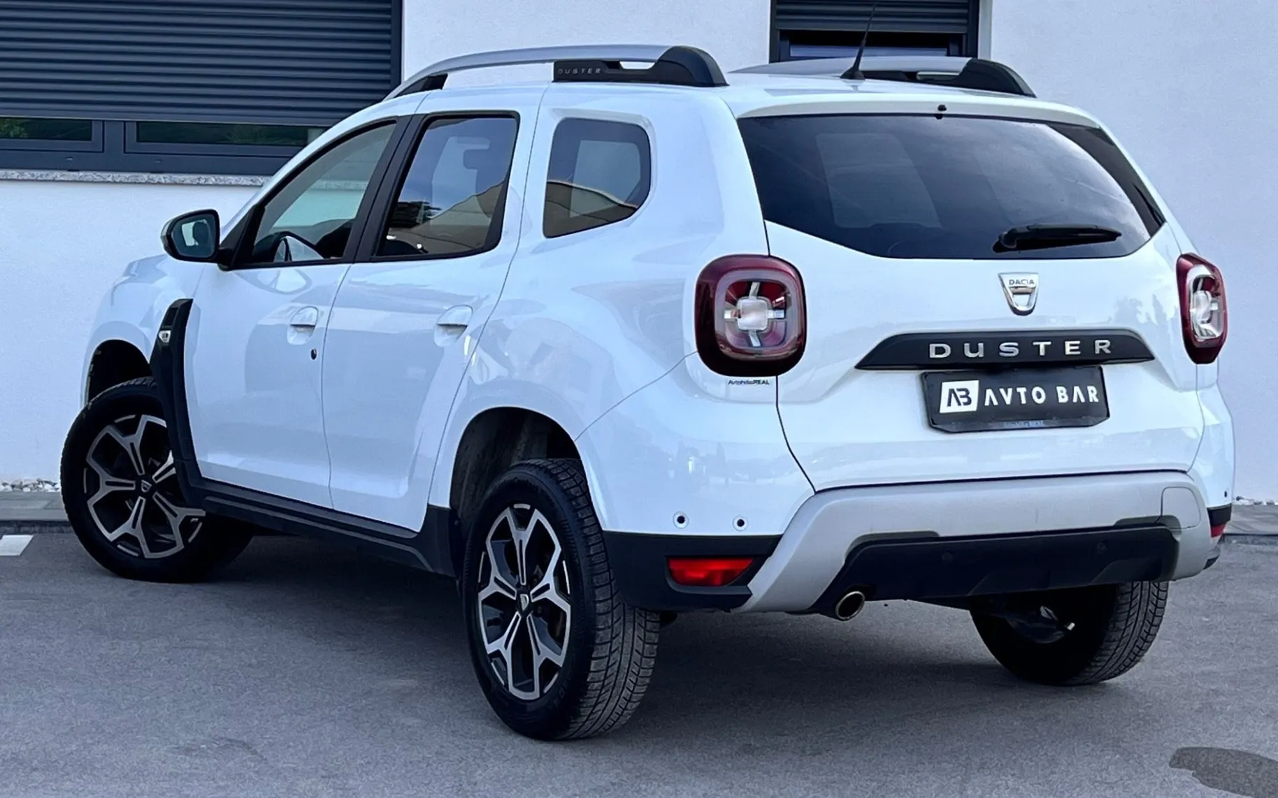 Zunanja slika - Dacia Duster - 1.0 Tce 1.LASTNIK+SLO+NAVI+TEMP+KAMERA - 2