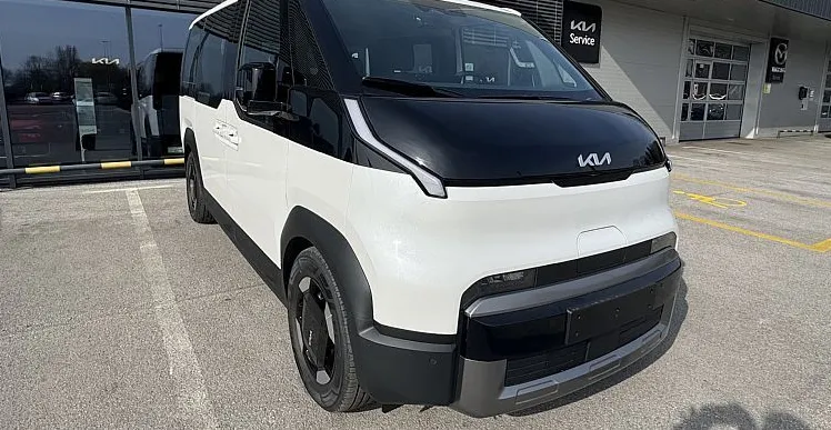 Zunanja slika - KIA PV5 - 71.2 kWh baterija 120 kW  163 KS  Air - 1