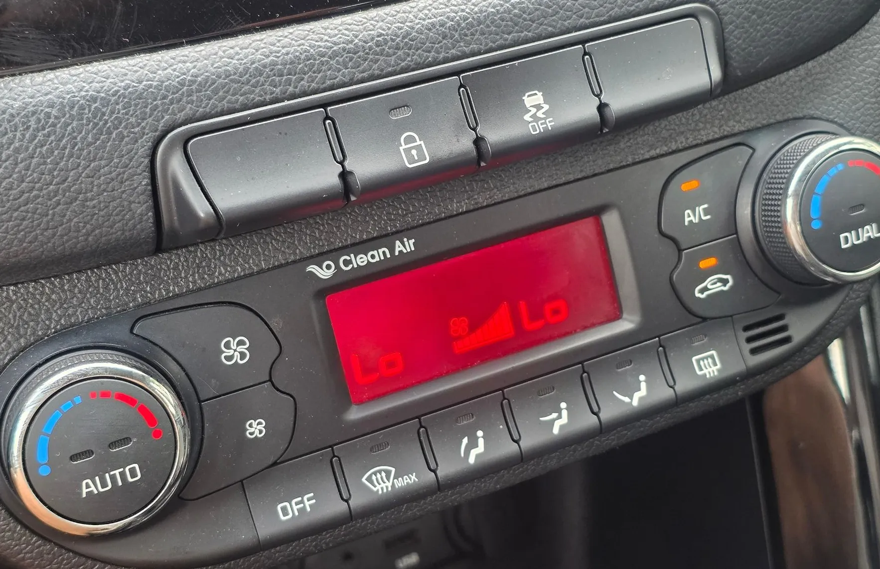 Zunanja slika - KIA Ceed - 1.6 CRDi STYLE ALU PLATIŠČA-PDC-KLIMA-SLO - 15