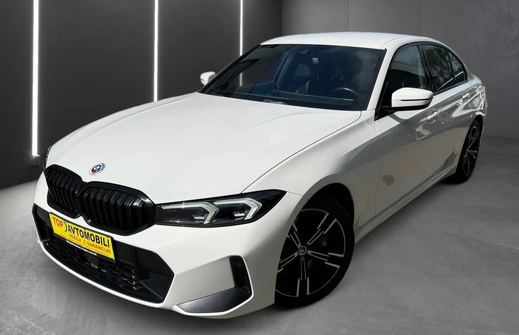 Zunanja slika - BMW Serija 3 - : 320d M PAKET LED NAVI PDC KAMERA RADAR TOP - 1