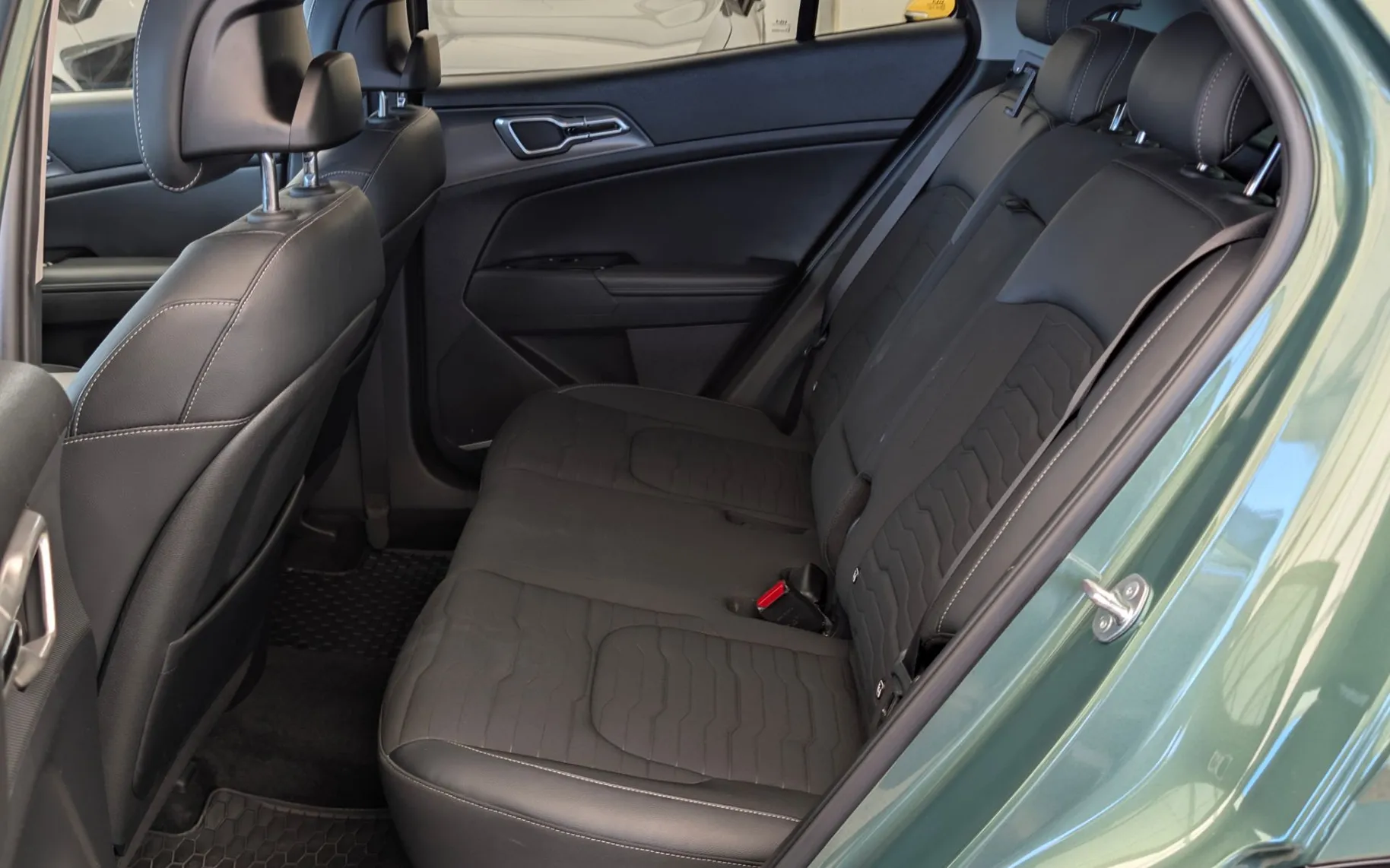 Zunanja slika - KIA Sportage - 1,6 T-GDI MHEV EX Style DCT - 6