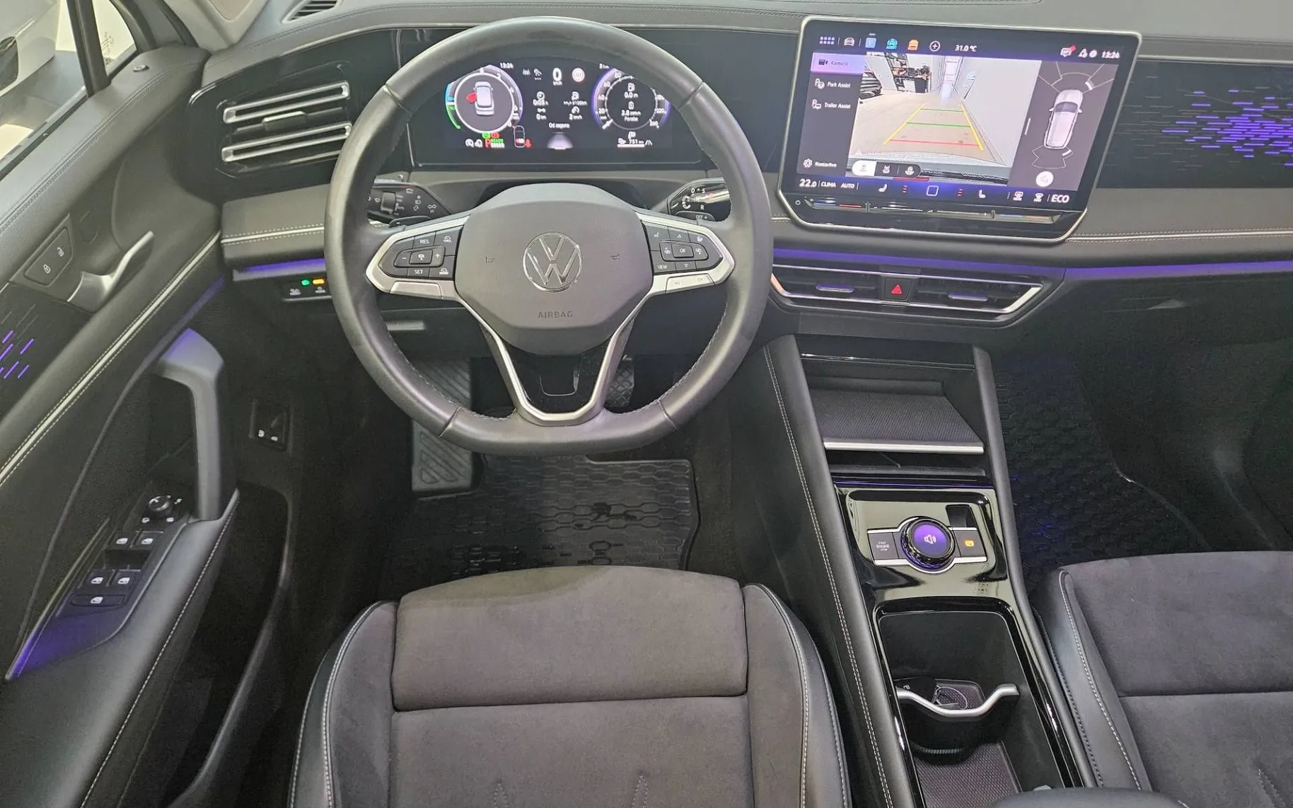 Notranja slika - Volkswagen Tiguan - 1.5 TSI eHybrid Elegance DSG - 7