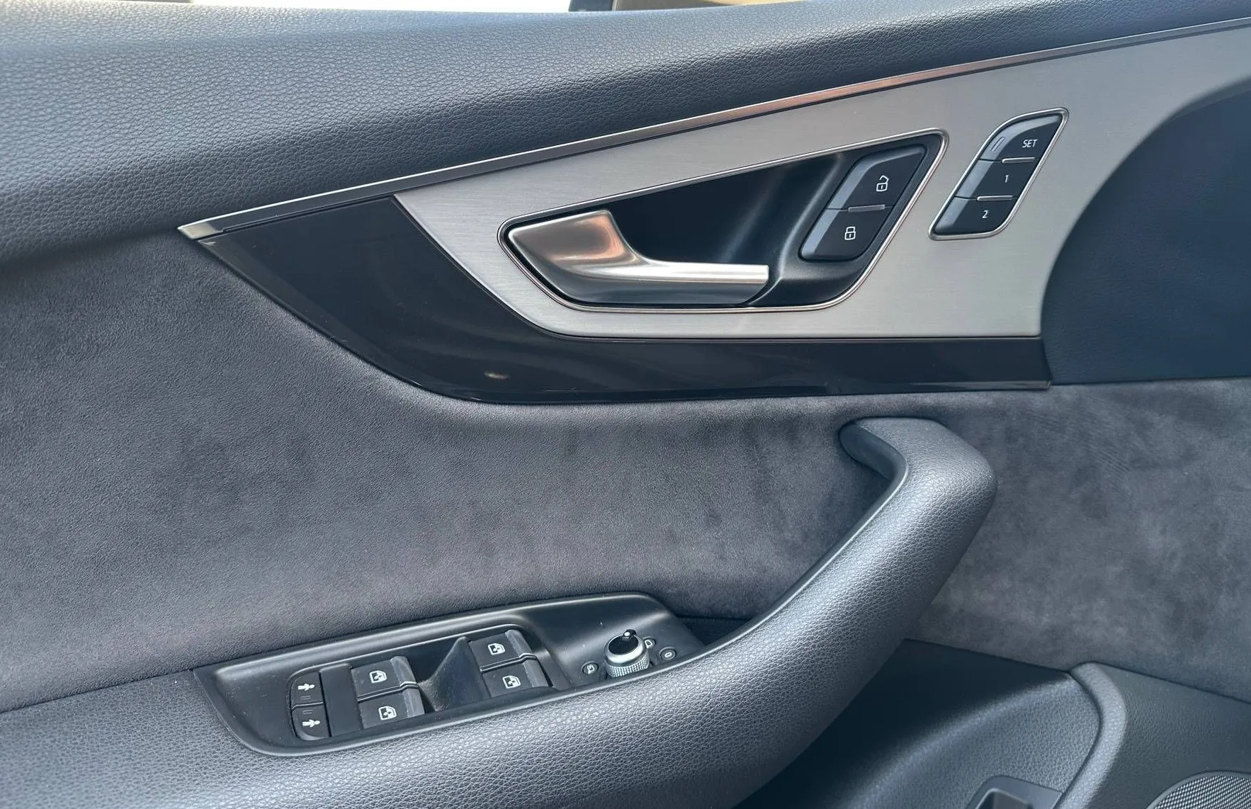Zunanja slika - Audi Q7 - 4.0 TDI MATRIX PANO USNJE ZASLONI ZRAČNO KAMERA... - 20
