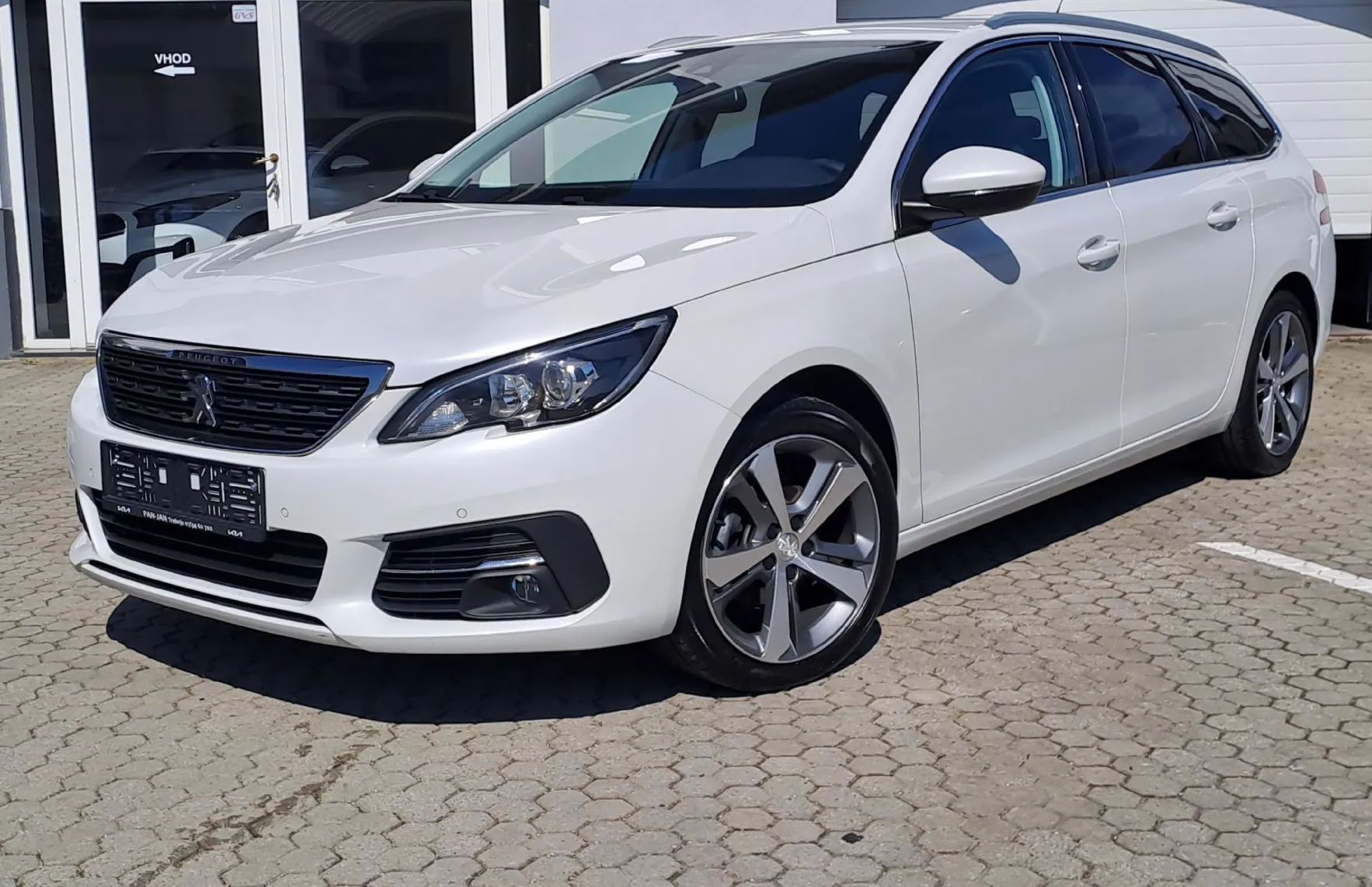 Zunanja slika - Peugeot 308 - SW 1.6 BlueHDi 120 S S Allure - 1