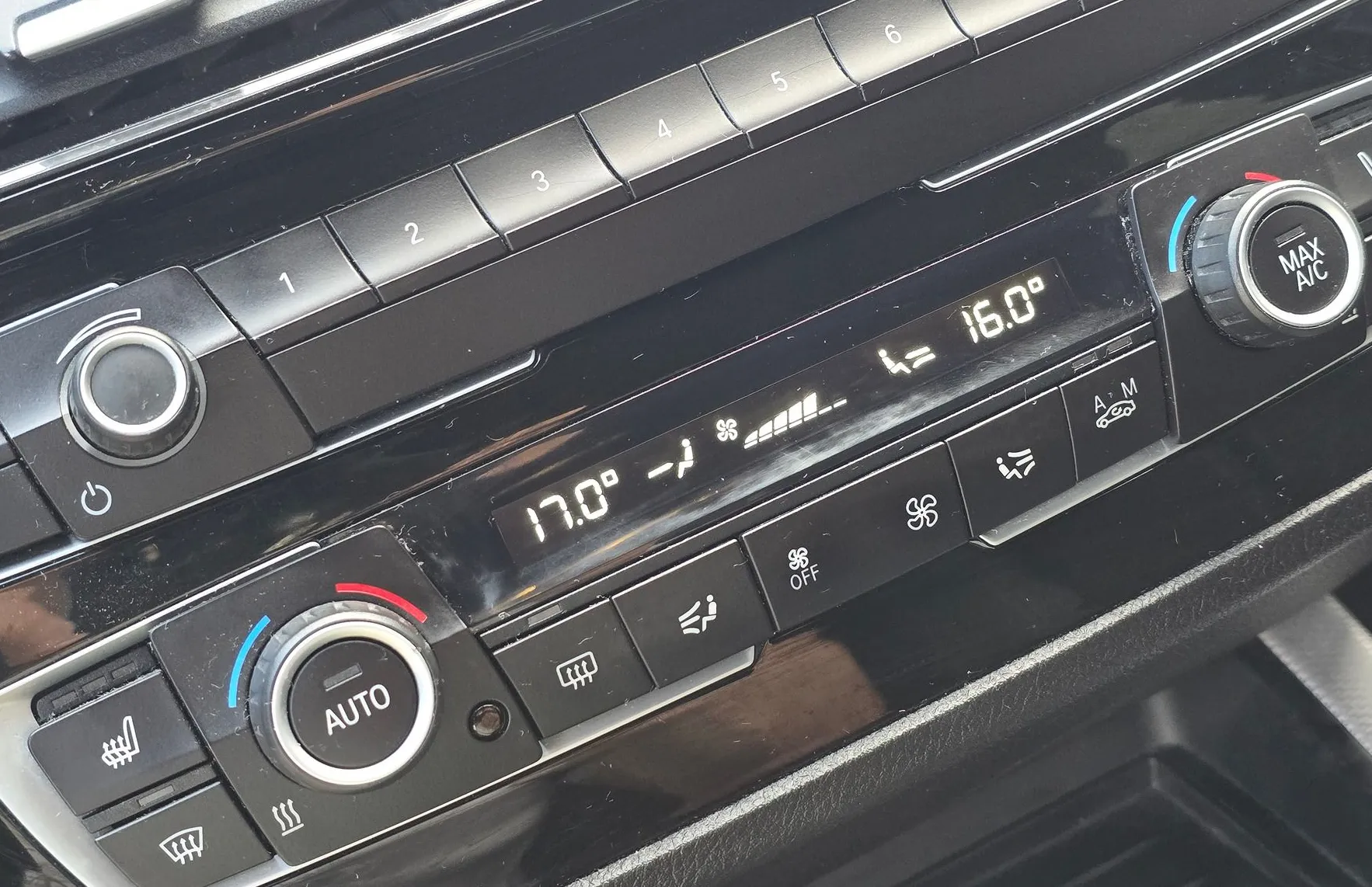 Zunanja slika - BMW Serija 1 - : 116i M SPORT LED-NAVI-ALU-KAMERA-2.LASTNIK - 17