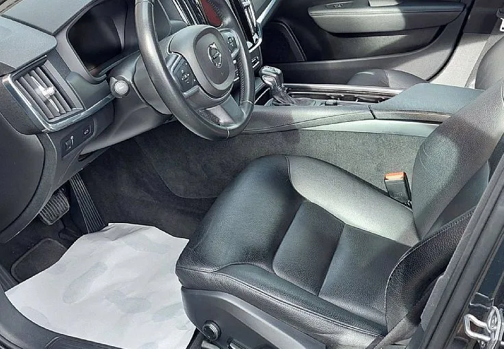 Zunanja slika - Volvo V90 - D3 Kinetic - 5