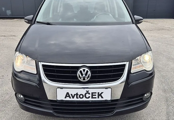 Zunanja slika - VW Touran - 1.6 + BREZ POLOGA - 2