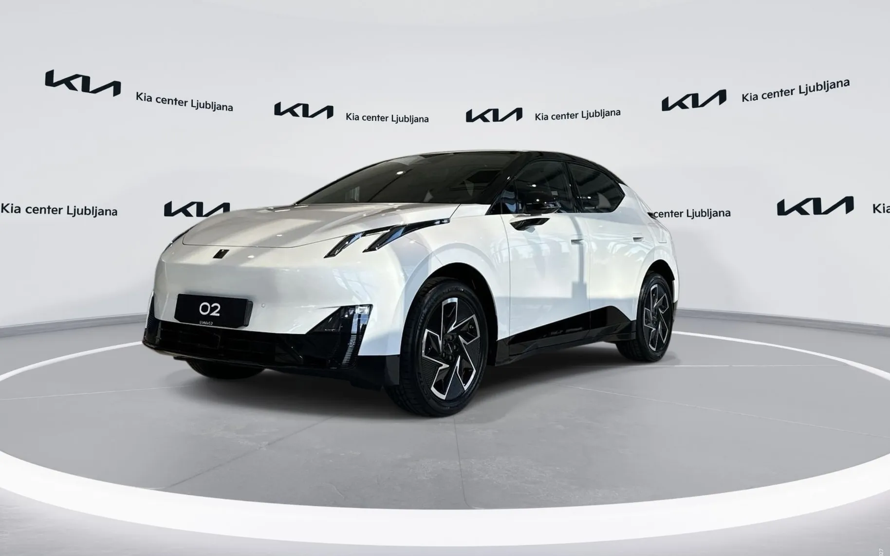 Zunanja slika - Lynk & Co 02 - Core - 1