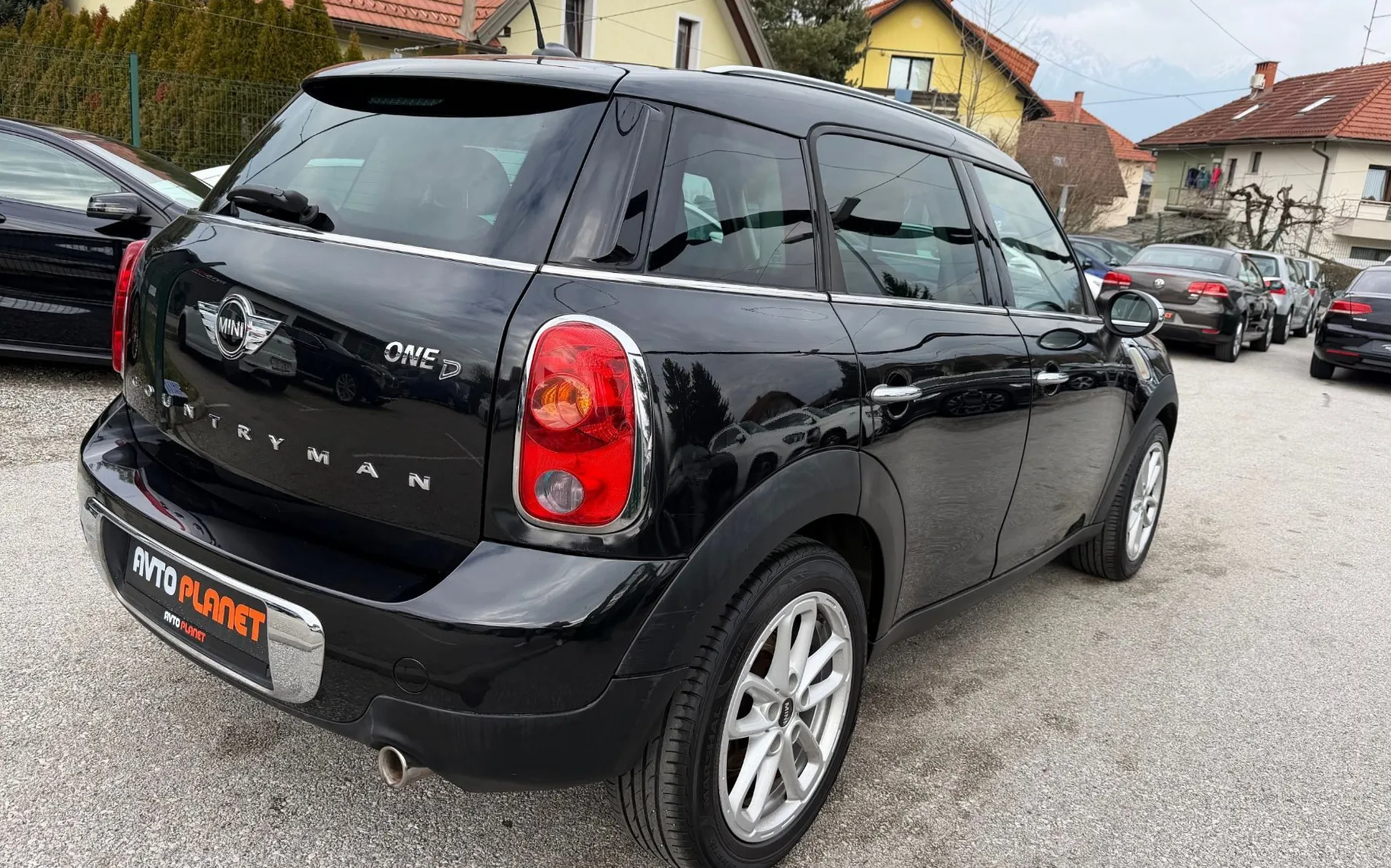 Zunanja slika - MINI Countryman - ONE D  LED NAVI TEMPOMAT AVTO.KLIMA ALU 17 - 4