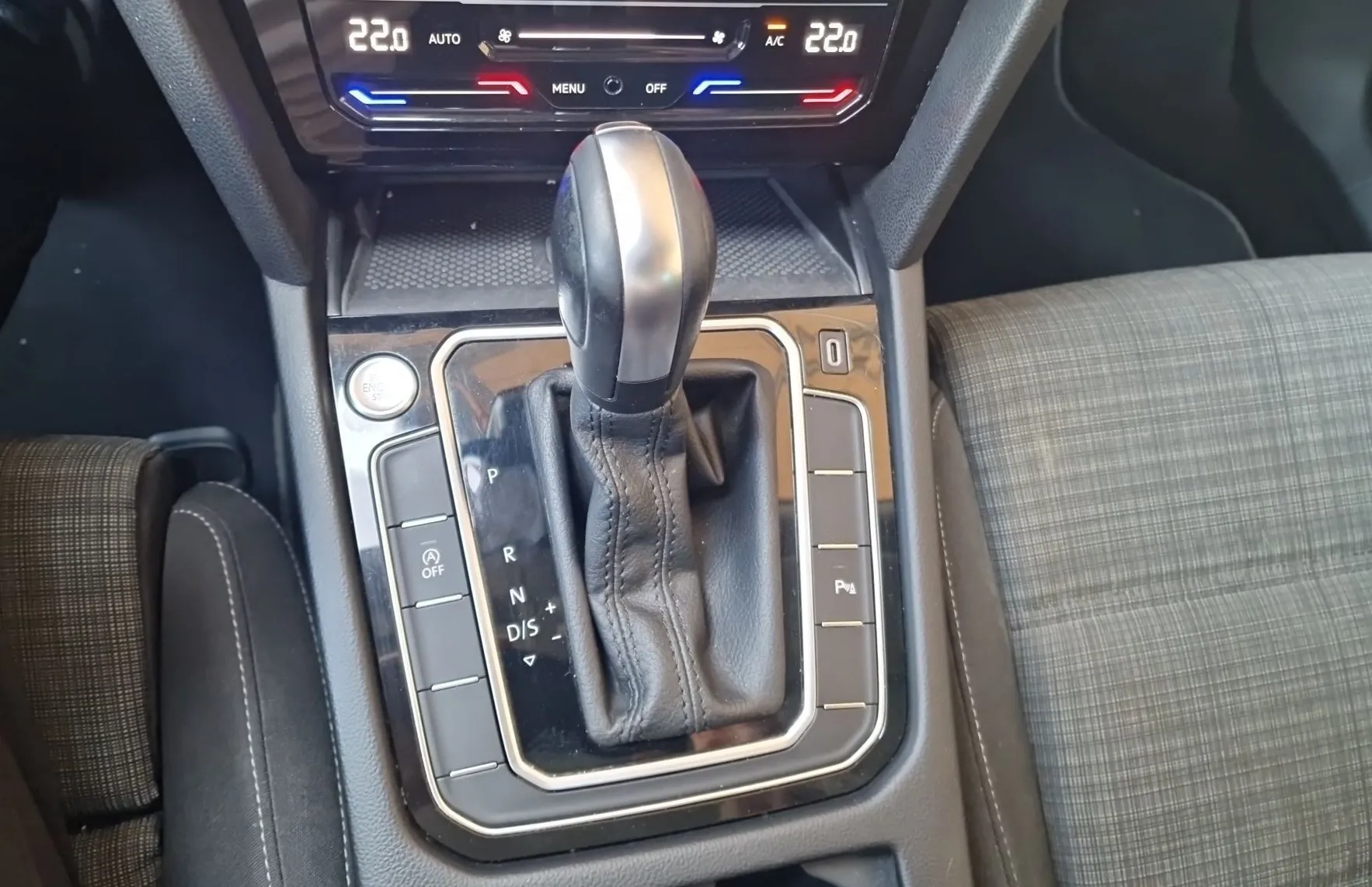 Zunanja slika - VW Passat - Variant 1.5 TSI BMT Elegance DSG - 16