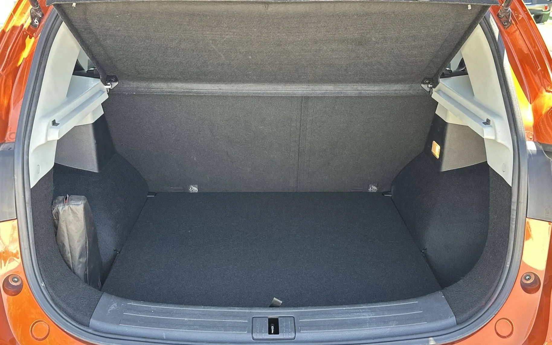 Notranja slika - MG ZS - 1.0T-GDI Luxury - 12