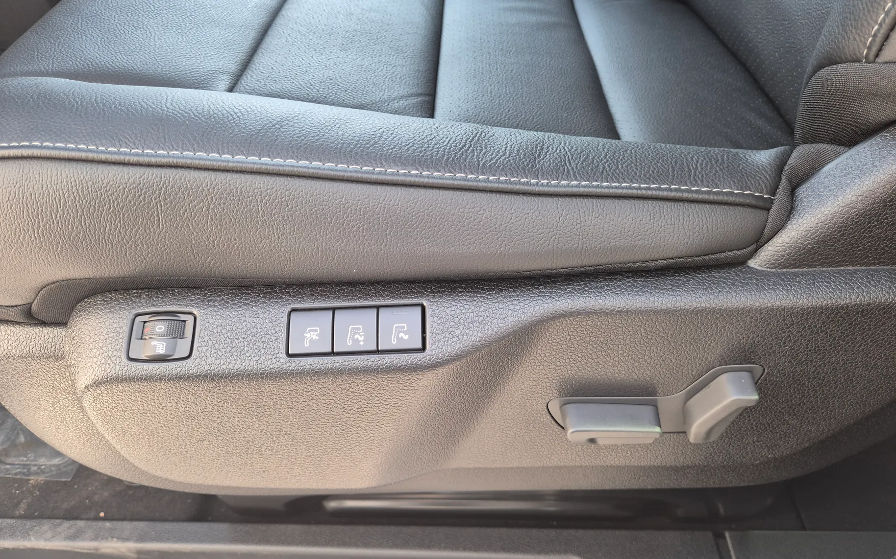 Zunanja slika - Peugeot Traveller - L2 Business Vip 2.2 B-HDI 180 EAT8 - 24