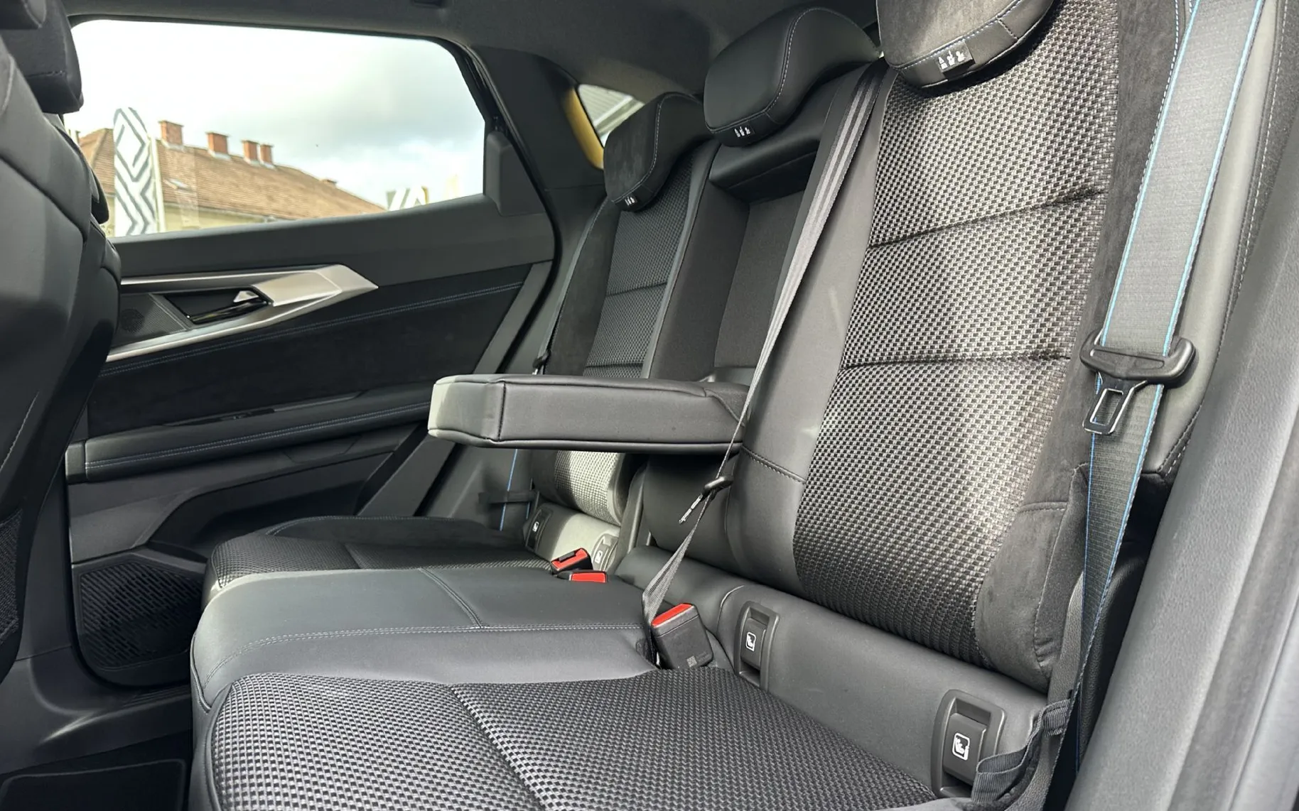 Zunanja slika - Renault Austral - Esprit Alpine mild Hybrid 160 Aut - 8
