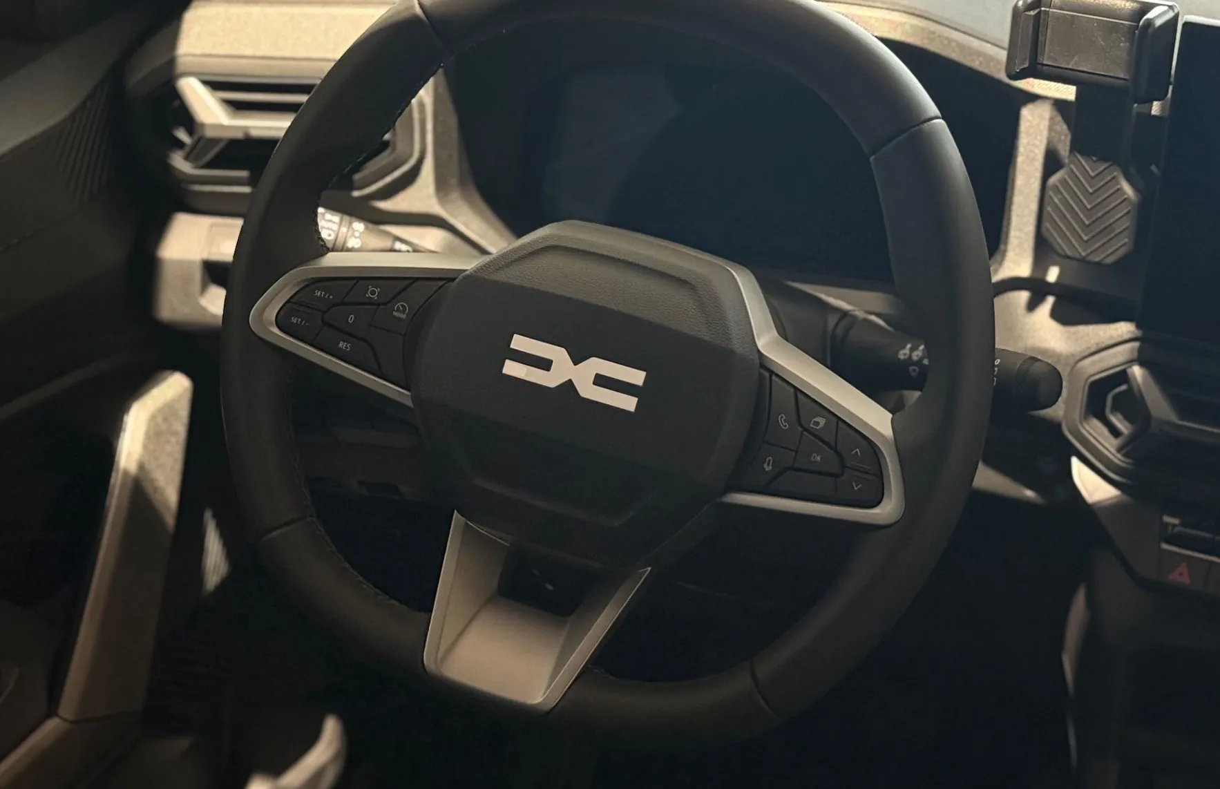 Zunanja slika - Dacia Bigster - 1.2 TCe 140 Journey - 7
