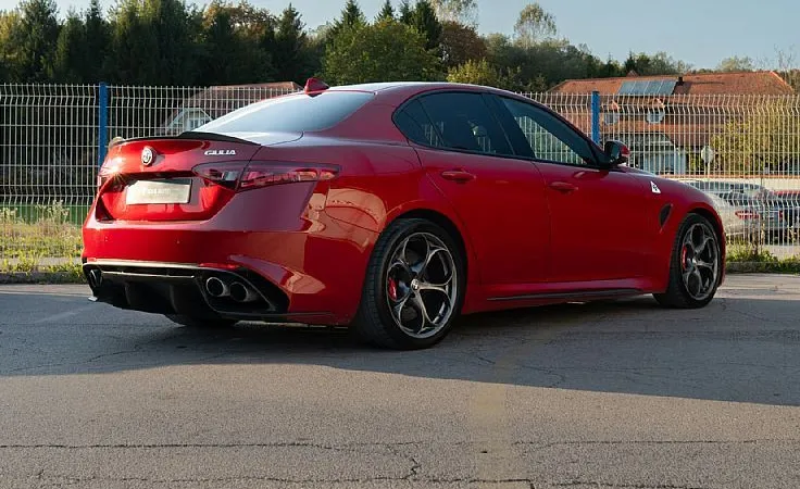 Zunanja slika - Alfa Romeo Giulia - 2.9 V6 Bi-Turbo Quadrifoglio Ročni 6.Prestav - 5